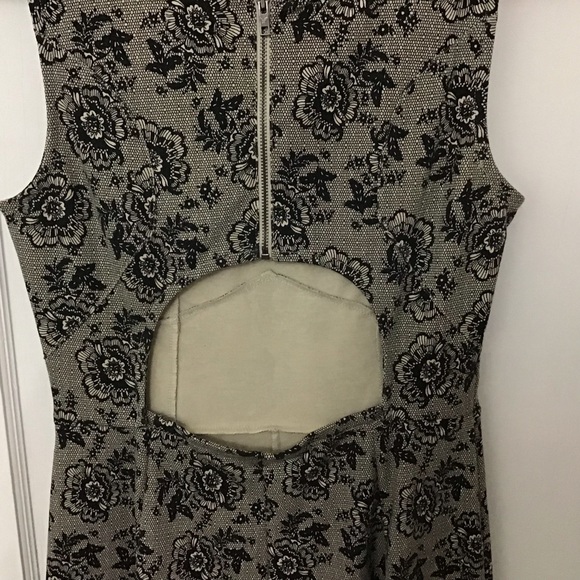 American Eagle Dress - Picture 4 of 9